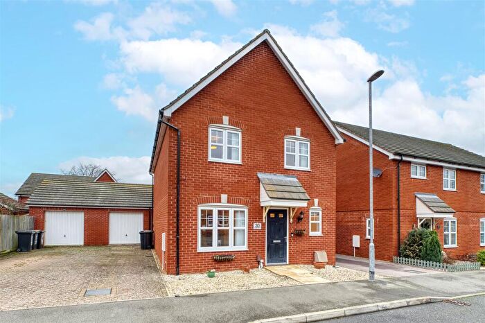 3 Bedroom Detached House For Sale In Catlin Way, Rushden, NN10