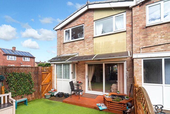 3 Bedroom End Of Terrace House For Sale In Tithe Close, York, North Yorkshire, YO24