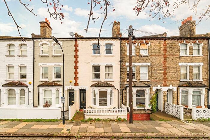 1 Bedroom Flat To Rent In Delaford Street, Fulham, SW6