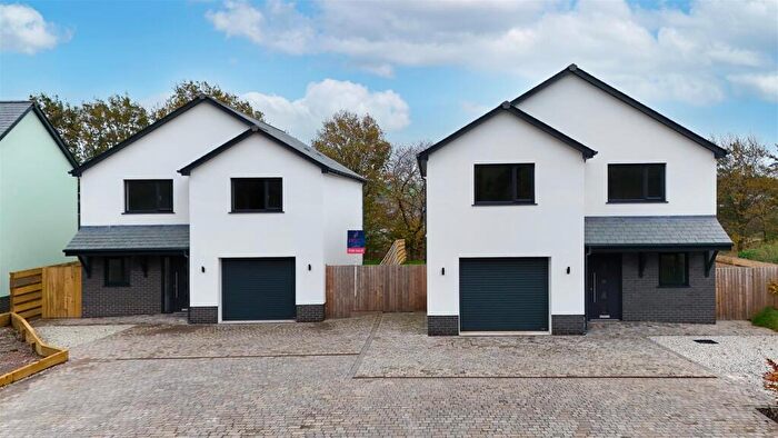 4 Bedroom Detached House For Sale In Mere Close, Barnstaple, EX31