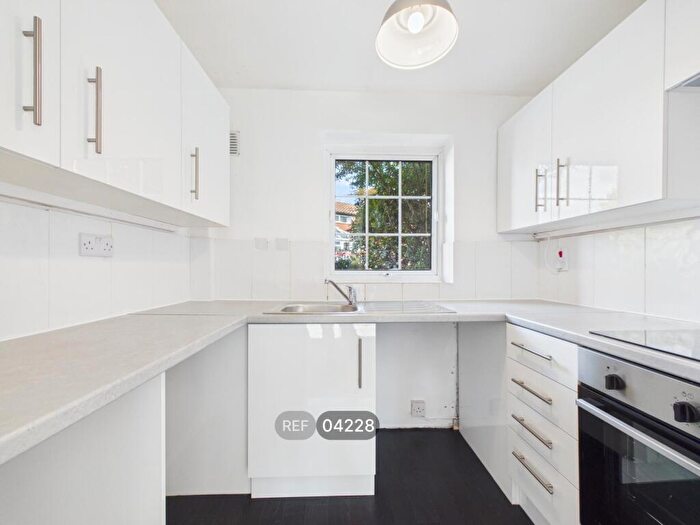 2 Bedroom Terraced House To Rent In Honingham Close, Nottingham, NG5
