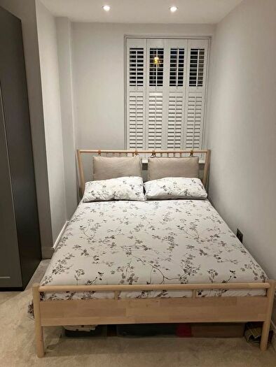 2 Bedroom Flat To Rent In Kew Bridge Road, Brentford, TW8