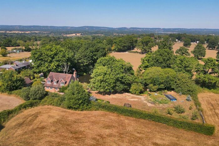 4 Bedroom Detached House For Sale In Pigdown Lane, Hever, Edenbridge, TN8