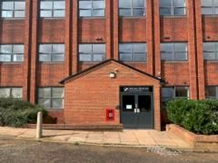 2 Bedroom Flat To Rent In Dallow Road, Luton, LU1