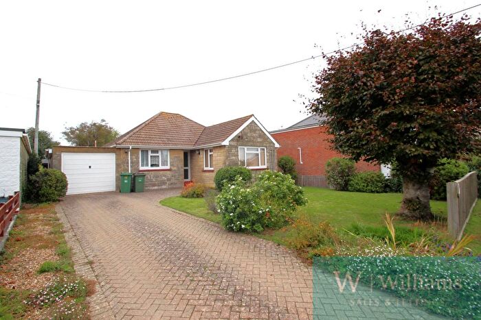2 Bedroom Detached House For Sale In Church Road, Wootton Bridge, Ryde, Isle Of Wight, PO33