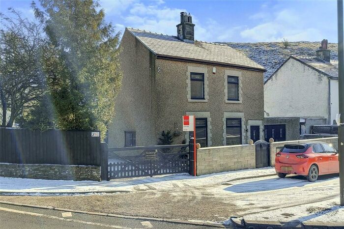 4 Bedroom Detached House For Sale In Barmoor Clough, Dove Holes, Buxton, SK17