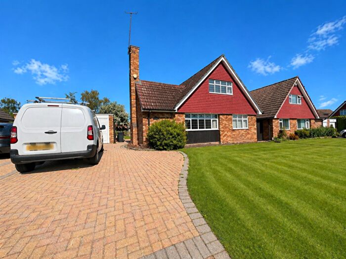 4 Bedroom Detached House To Rent In Sparrows Herne, Basildon, SS16