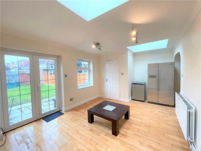 3 Bedroom Semi-Detached House To Rent In Park Road, Hounslow, TW3