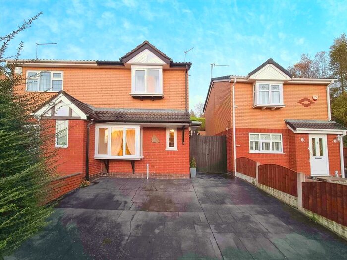 2 Bedroom Semi-Detached House To Rent In Gemini Grove, Packmoor, Stoke-On-Trent, ST6