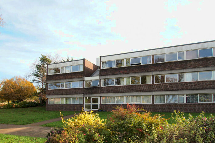 2 Bedroom Flat To Rent In Chessington Road, Ewell Village, KT17