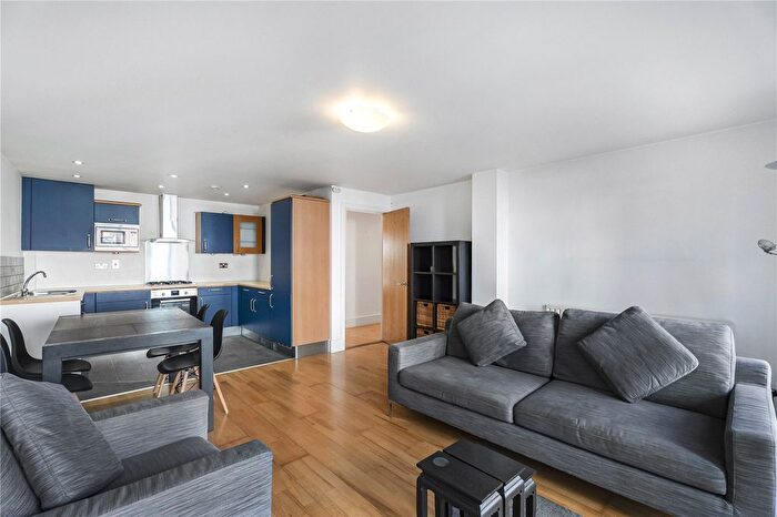 2 Bedroom Flat For Sale In Britton Street, London, EC1M