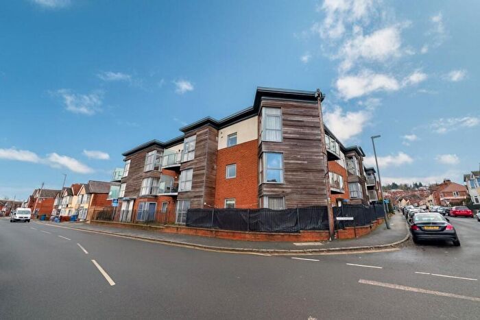 2 Bedroom Apartment To Rent In Lindsay Avenue, High Wycombe, HP12