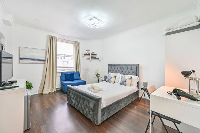 Studio For Sale In Gloucester Terrace, Lancaster Gate, London, W2