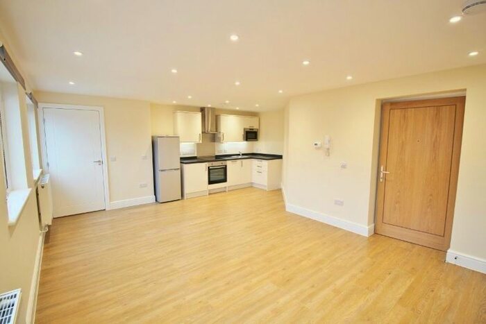 1 Bedroom Flat To Rent In London Road, Riverhead, Sevenoaks, TN13