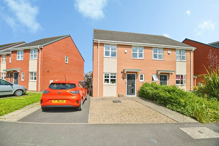 3 Bedroom Semi-Detached House For Sale In Whessoe Road, Stockton-On-Tees, TS19