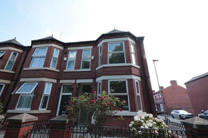 4 Bedroom Terraced House To Rent In Great Western Street, Manchester, M14