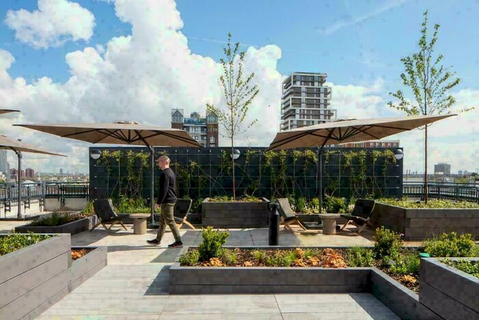 Studio To Rent In Chatfield Road, London, SW11