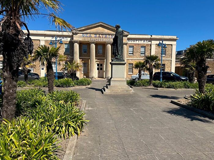 2 Bedroom Flat For Sale In The Royal Seabathing, Canterbury Road, Margate, CT9