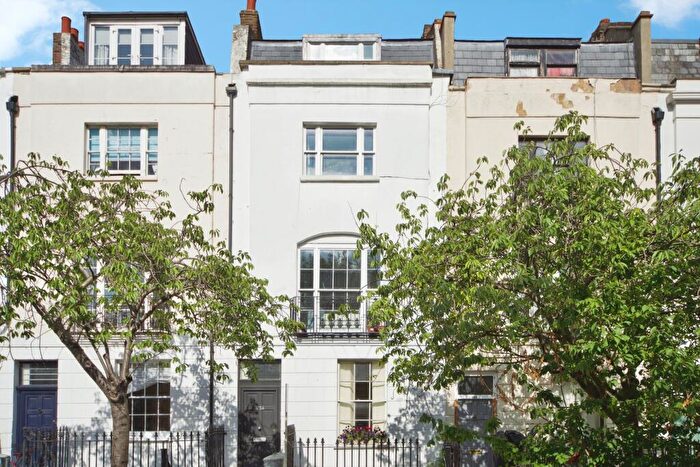 2 Bedroom Flat For Sale In Liverpool Road, London, N1