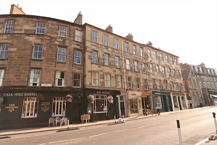 2 Bedroom Flat To Rent In Broughton Street, Broughton, Edinburgh, EH1