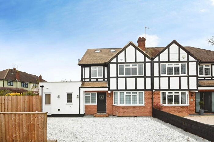 4 Bedroom Semi Detached House For Sale In St. Nicholas Grove, Ingrave, Brentwood, CM13