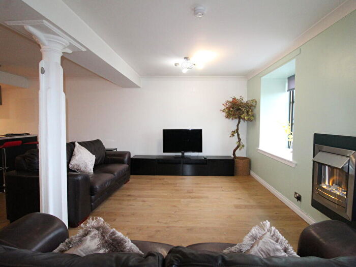 2 Bedroom Apartment To Rent In Speirs Wharf, Glasgow, G4