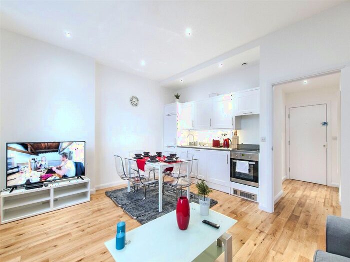 2 Bedroom Flat To Rent In York Way, Hillmarton Conservation Area, N7