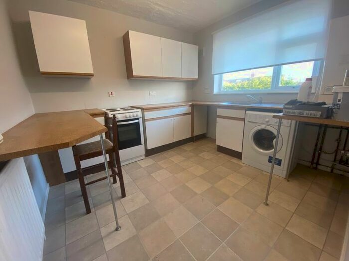 2 Bedroom Flat To Rent In Canterbury Way, Wideopen, Newcastle Upon Tyne, NE13