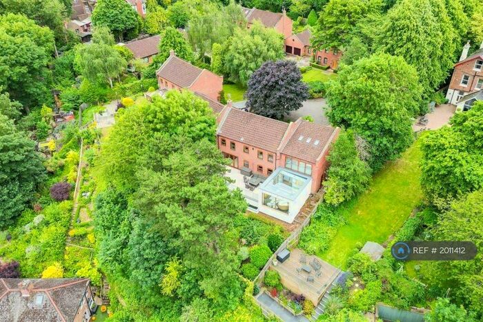 3 Bedroom Detached House To Rent In Fairlawn Place, Nottingham, NG5