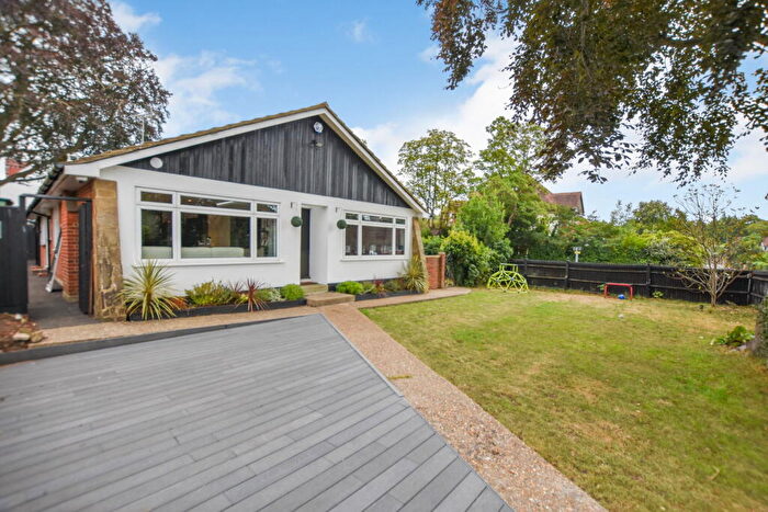 5 Bedroom Detached House To Rent In Alexandra Road, Epsom, KT17