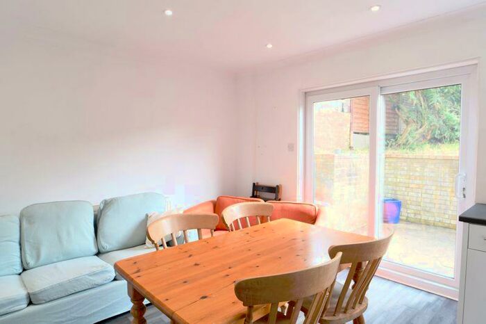6 Bedroom Terraced House To Rent In Kimberley Road, Brighton, BN2
