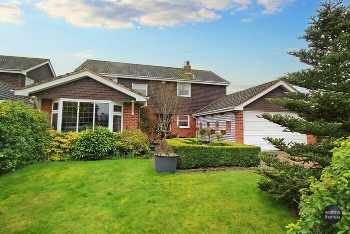 4 Bedroom Detached House For Sale In Bearcroft, Weobley, Hereford, HR4