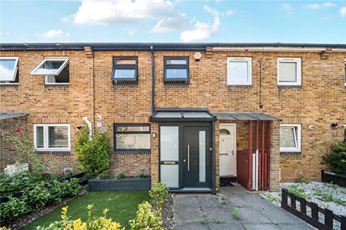 2 Bedroom Terraced House For Sale In Grace Path, London, SE26