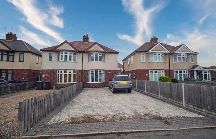 3 Bedroom Semi-Detached House For Sale In Coventry Road, Hinckley, LE10