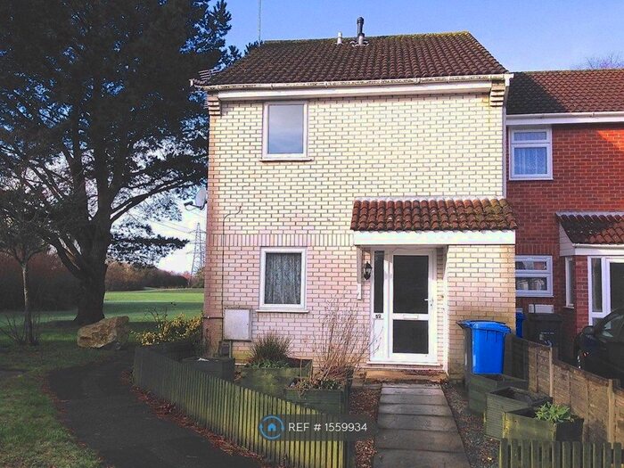 1 Bedroom End Of Terrace House To Rent In Bovington Close, Poole, BH17
