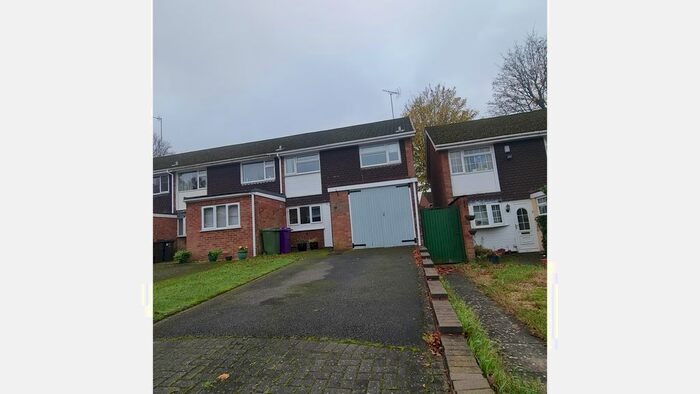 3 Bedroom Property To Rent In Broadway, Finchfield, Wolverhampton, WV3