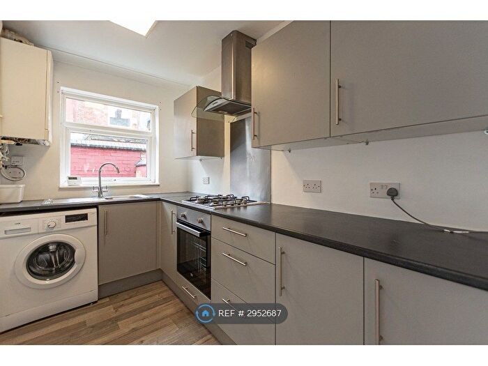 2 Bedroom Terraced House To Rent In Lydford St, Salford, M6