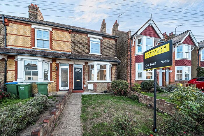 3 Bedroom End Terrace House For Sale In Woodside Road, Sidcup, DA15