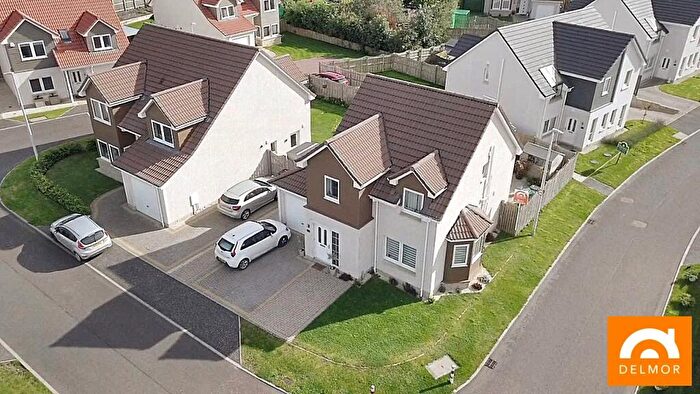 3 Bedroom Detached House For Sale In Annie Swan Drive, Star, KY7