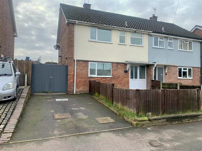 3 Bedroom Semi-Detached House To Rent In Oliver Road, Ilkeston, DE7