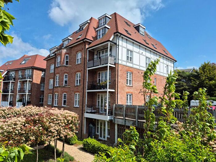 1 Bedroom Apartment For Sale In Knyveton Road, Bournemouth, Dorset, BH1