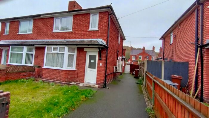 3 Bedroom Semi-Detached House For Sale In Cegidog Avenue, Ffrith, Wrexham, Flintshire, LL11