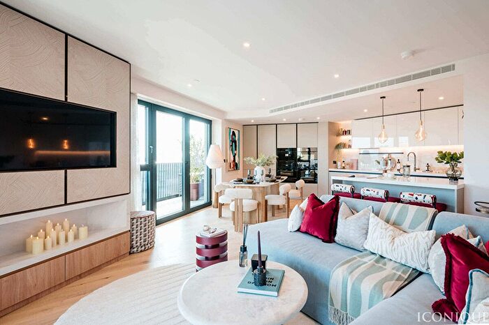 2 Bedroom Flat For Sale In Wood Lane, London, W12