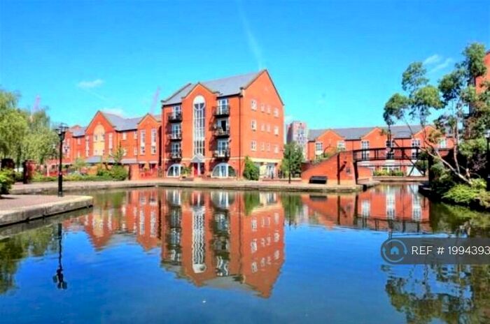 3 Bedroom Flat To Rent In John Smeaton Court, Manchester, M1