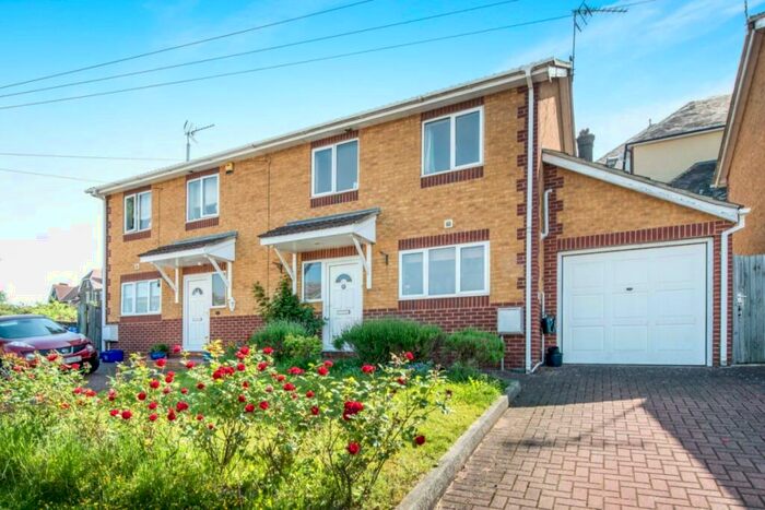 3 Bedroom Semi-Detached House To Rent In King Edward Road, Chatham, Kent, ME4