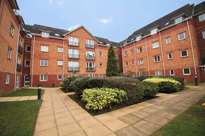 2 Bedroom Apartment For Sale In Westgate Court, Oxford Road, Reading, Berkshire, RG30
