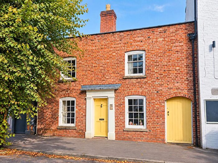 3 Bedroom Terraced House For Sale In Etnam Street, Leominster, HR6