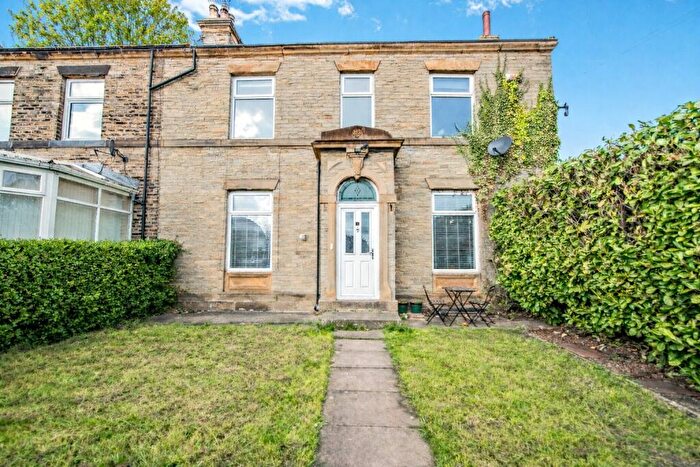 4 Bedroom Terraced House For Sale In Ash Terrace, Cleckheaton, BD19