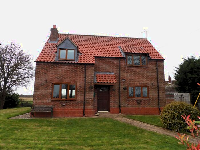 3 Bedroom Detached House To Rent In Haywood, Bentley, Doncaster, DN5