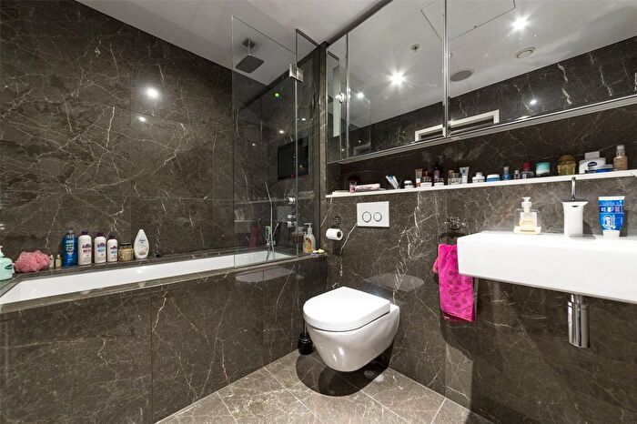 3 Bedroom Flat For Sale In Marconi House, Strand, London, WC2R